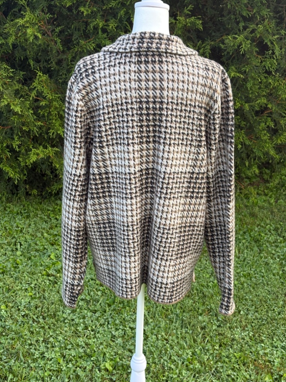 J. Jill Houndstooth Button-Front Plaid Sweater Jacket Coat, Size Medium, NWT - Picture 6 of 10